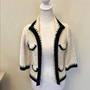 Cabi Elegant Black and Cream Women's short sleeve  Sweater Size XS EUC